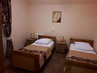 Гостиница Казачий Стан Ливны Улучшенный двухместный номер с 1 кроватью или 2 отдельными кроватями-1